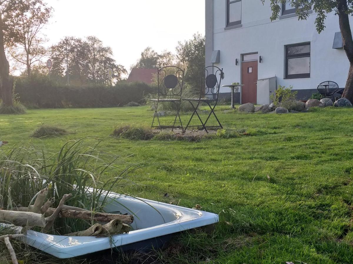 Ahoi Bed & Breakfast Wesselburenerkoog Exterior photo